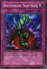 Bottomless Trap Hole (32) (SDDE) - YuGiOh Single
